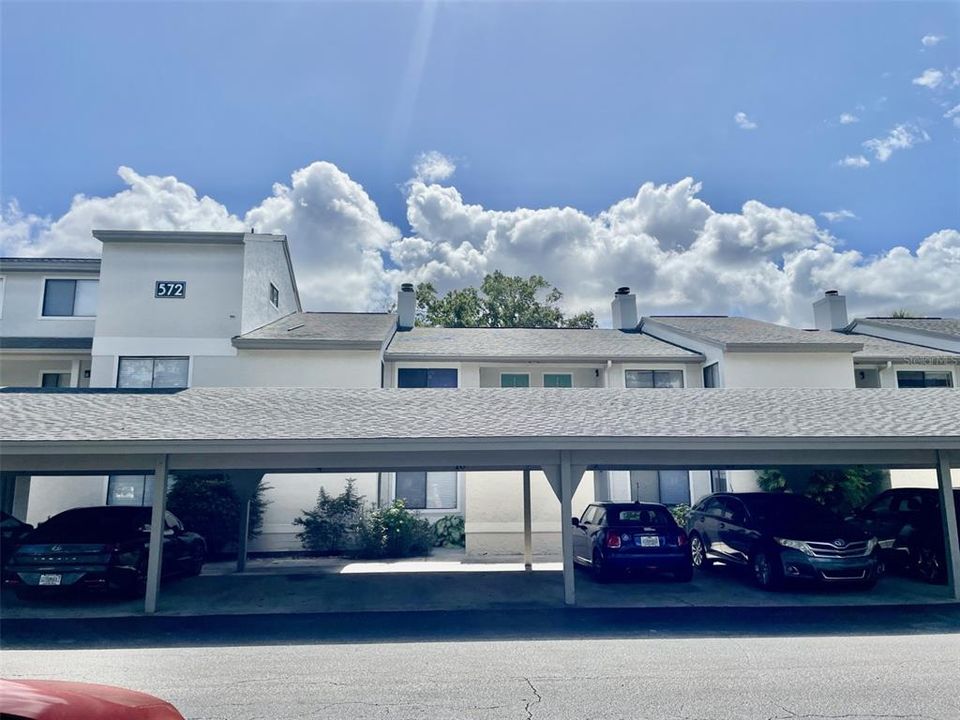 合同活跃: $110,000 (2 贝兹, 2 浴室, 1139 平方英尺)