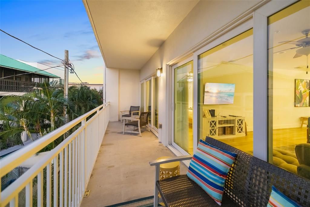 For Sale: $750,000 (3 beds, 3 baths, 1440 Square Feet)