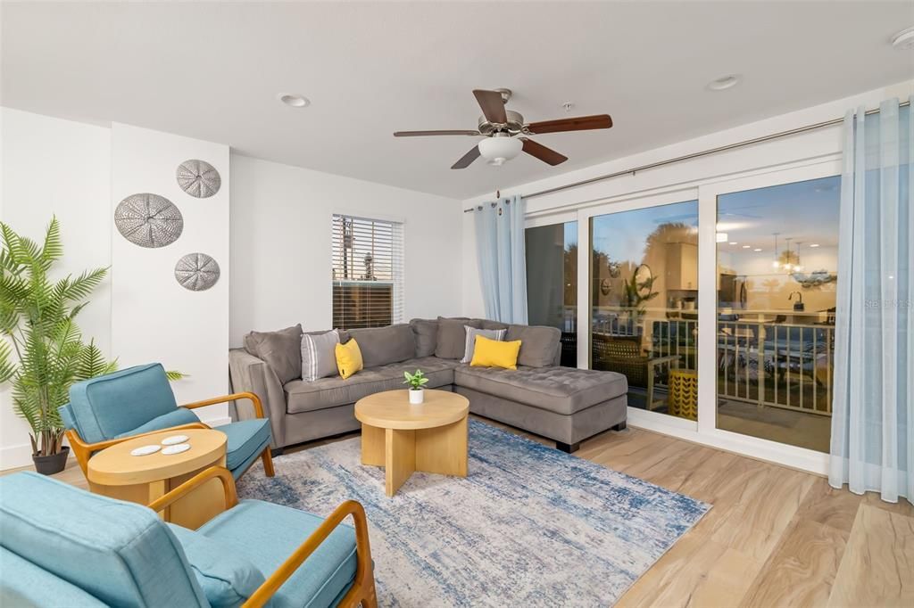 For Sale: $750,000 (3 beds, 3 baths, 1440 Square Feet)