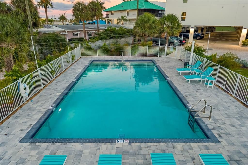 For Sale: $750,000 (3 beds, 3 baths, 1440 Square Feet)