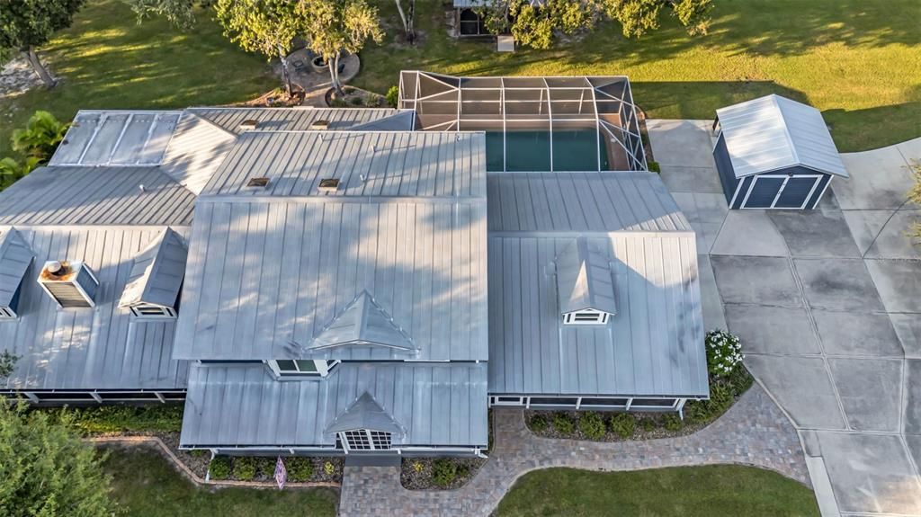 En Venta: $639,000 (3 camas, 2 baños, 2439 Pies cuadrados)