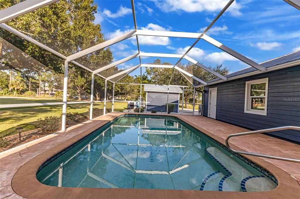 En Venta: $639,000 (3 camas, 2 baños, 2439 Pies cuadrados)