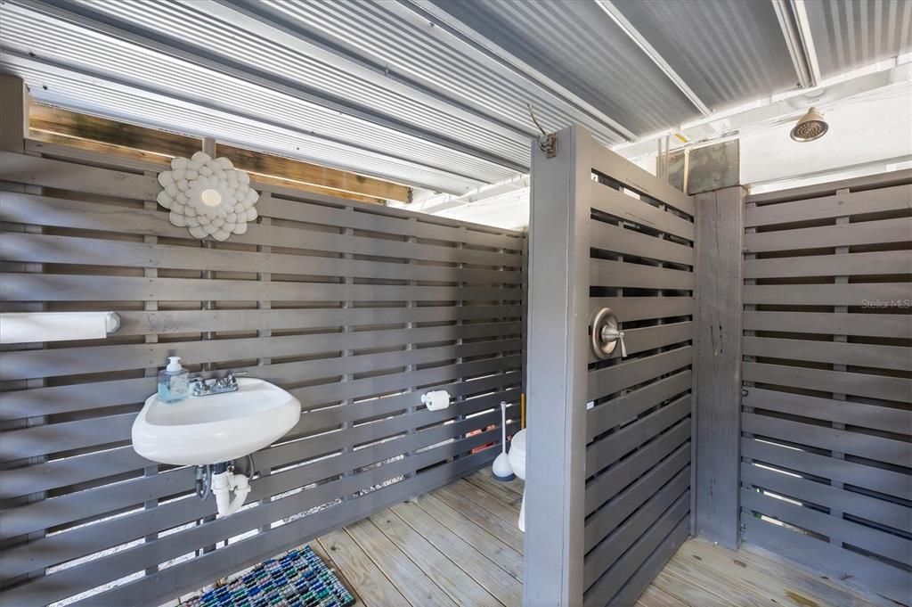 En Venta: $949,900 (2 camas, 2 baños, 1120 Pies cuadrados)