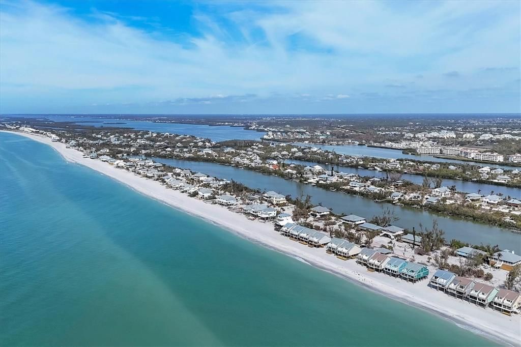 En Venta: $949,900 (2 camas, 2 baños, 1120 Pies cuadrados)