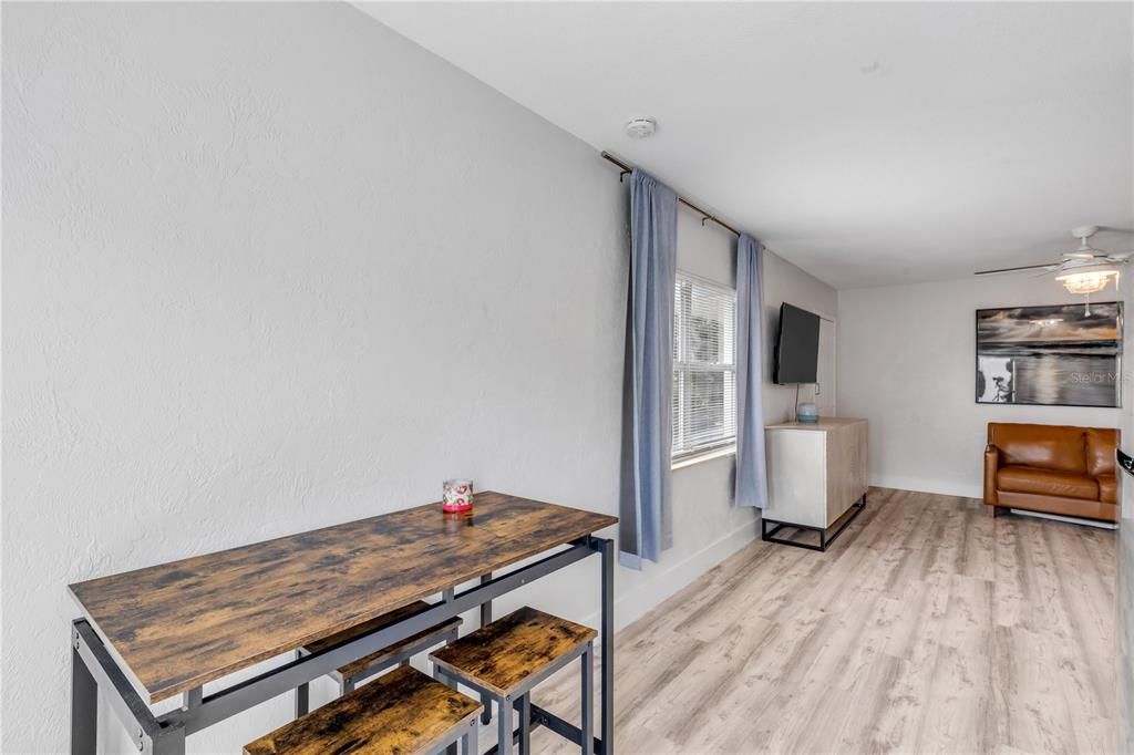 待售: $895,000 (8 贝兹, 0 浴室, 1512 平方英尺)