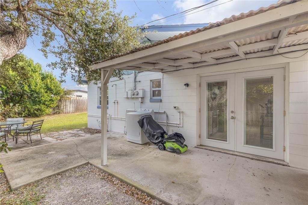 待售: $895,000 (8 贝兹, 0 浴室, 1512 平方英尺)