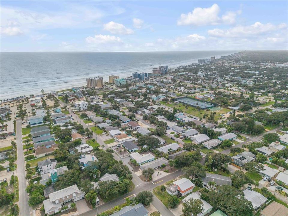 待售: $895,000 (8 贝兹, 0 浴室, 1512 平方英尺)