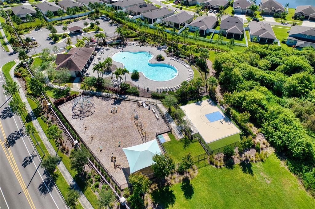 For Sale: $533,500 (5 beds, 3 baths, 3834 Square Feet)