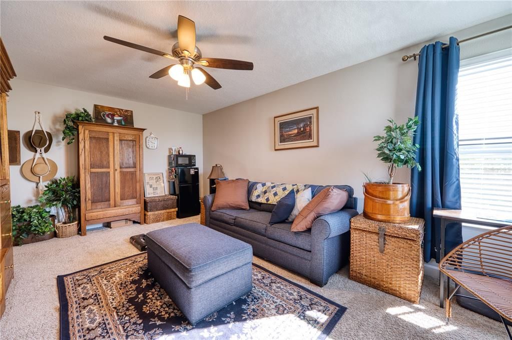 For Sale: $533,500 (5 beds, 3 baths, 3834 Square Feet)