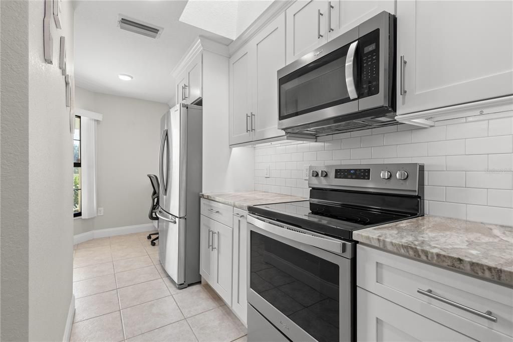 待售: $199,000 (2 贝兹, 2 浴室, 1142 平方英尺)