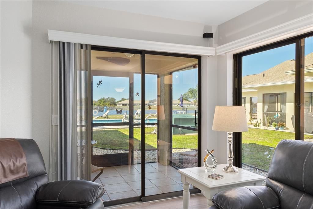 待售: $199,000 (2 贝兹, 2 浴室, 1142 平方英尺)