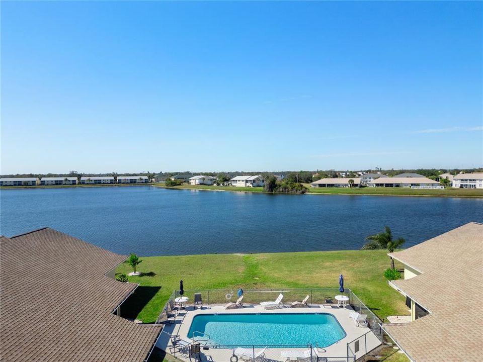 待售: $199,000 (2 贝兹, 2 浴室, 1142 平方英尺)