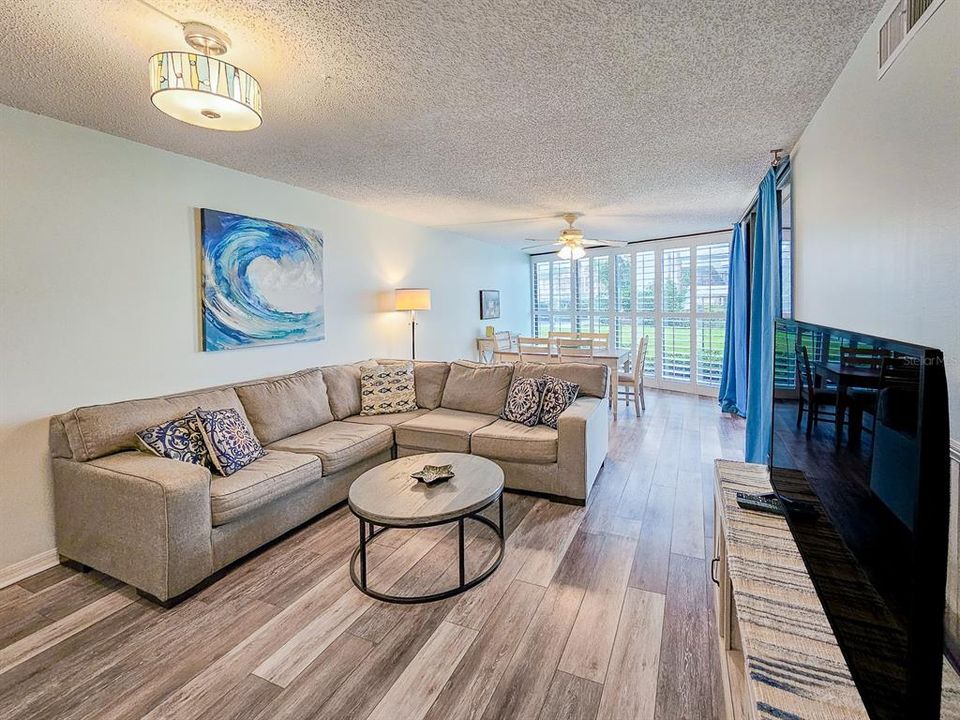 待售: $524,900 (2 贝兹, 2 浴室, 1200 平方英尺)