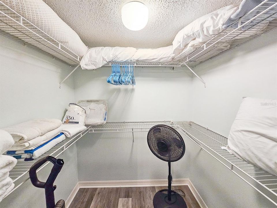 待售: $524,900 (2 贝兹, 2 浴室, 1200 平方英尺)