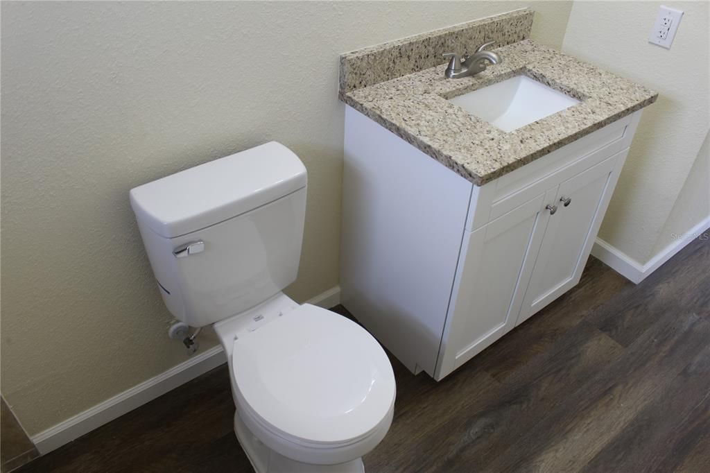 待售: $245,000 (3 贝兹, 2 浴室, 1344 平方英尺)