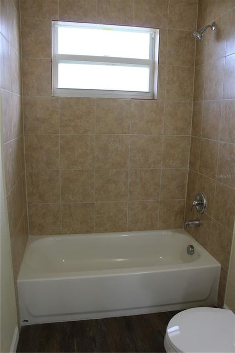 待售: $245,000 (3 贝兹, 2 浴室, 1344 平方英尺)