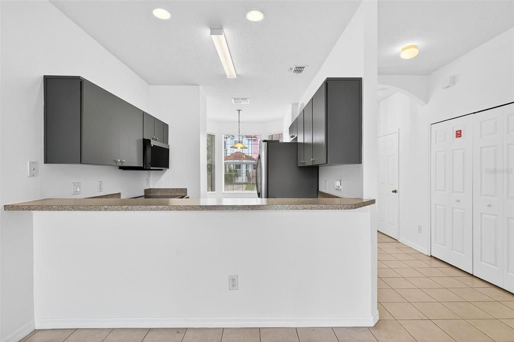 For Sale: $284,900 (3 beds, 2 baths, 1468 Square Feet)