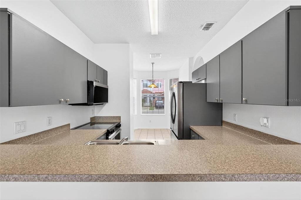 For Sale: $284,900 (3 beds, 2 baths, 1468 Square Feet)