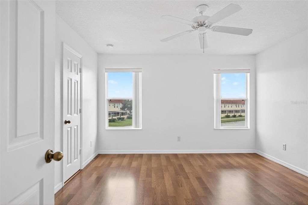 For Sale: $284,900 (3 beds, 2 baths, 1468 Square Feet)