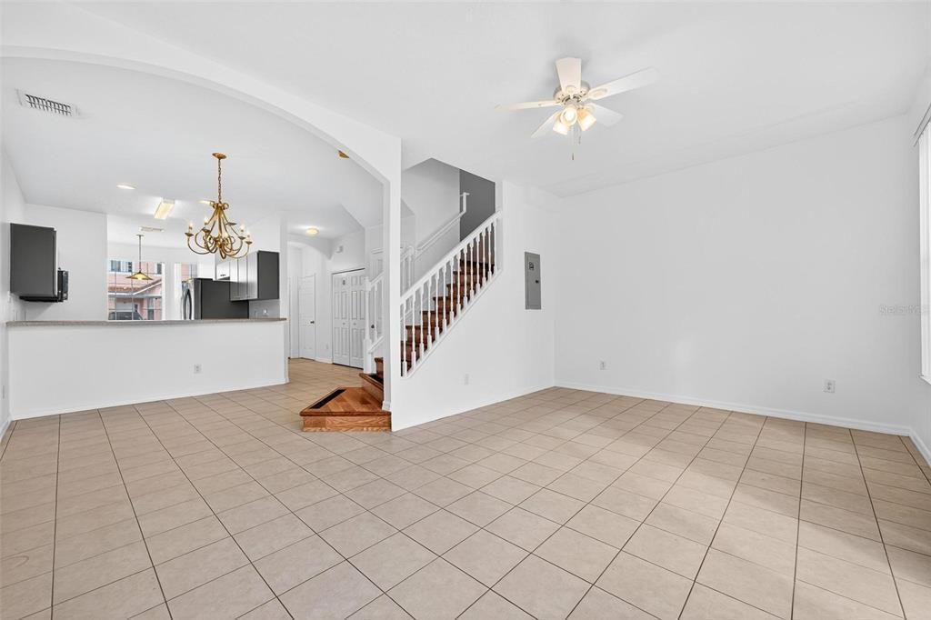 For Sale: $284,900 (3 beds, 2 baths, 1468 Square Feet)