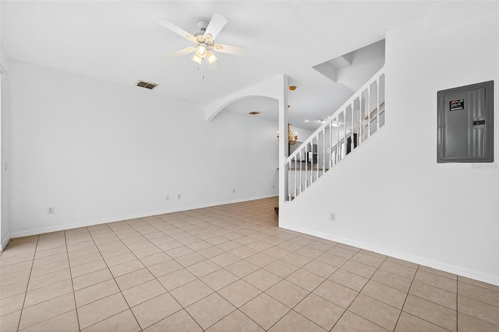 For Sale: $284,900 (3 beds, 2 baths, 1468 Square Feet)