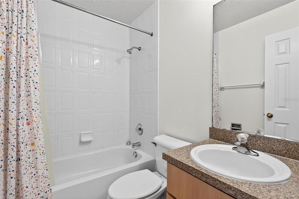 For Sale: $284,900 (3 beds, 2 baths, 1468 Square Feet)