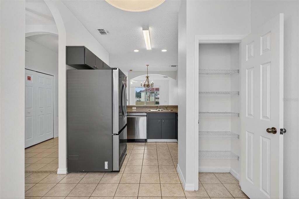 For Sale: $284,900 (3 beds, 2 baths, 1468 Square Feet)