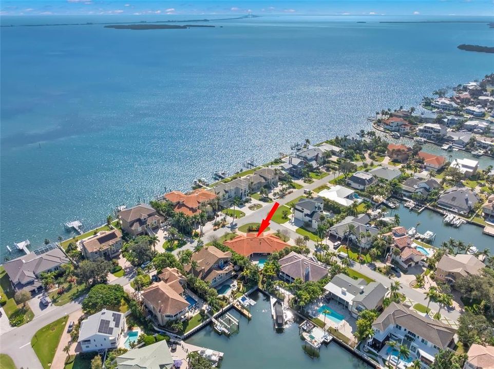 合同活跃: $1,599,000 (4 贝兹, 4 浴室, 3608 平方英尺)