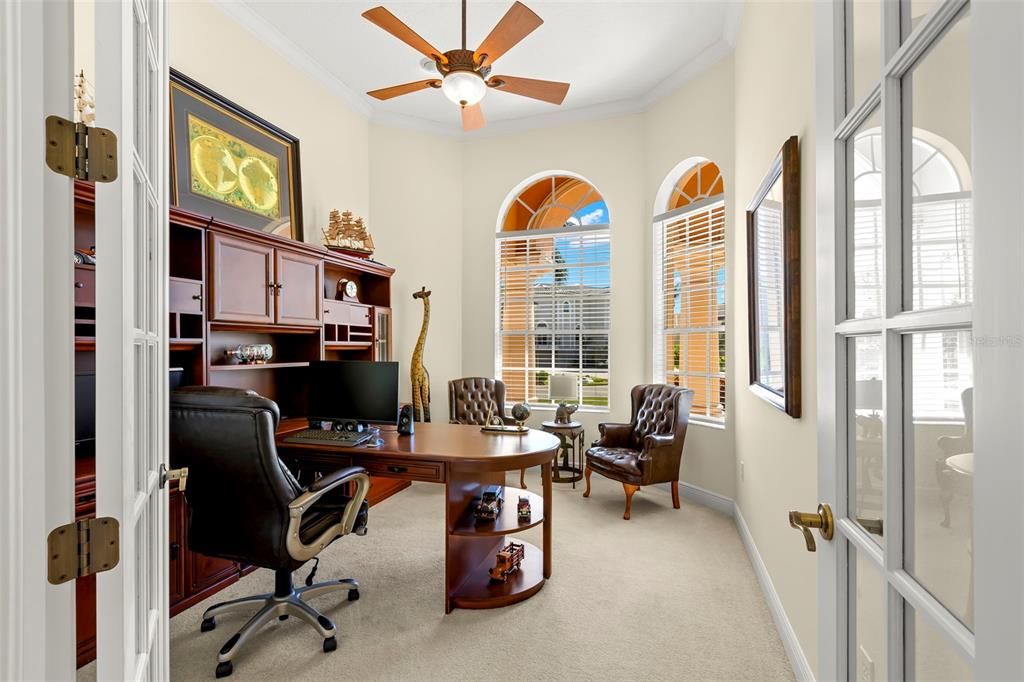 合同活跃: $1,599,000 (4 贝兹, 4 浴室, 3608 平方英尺)