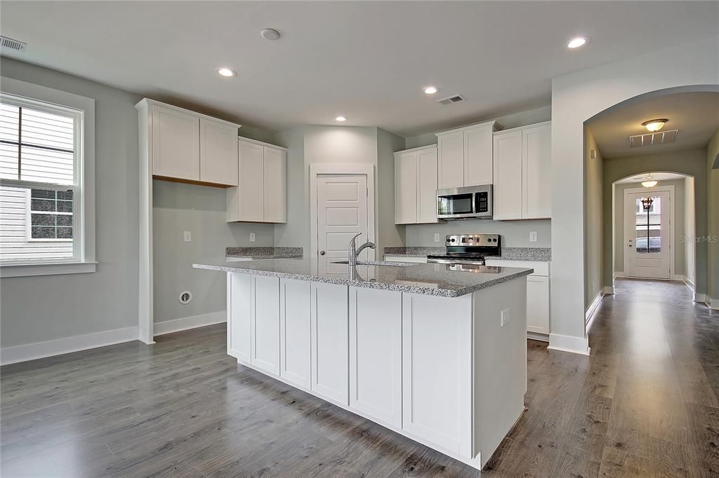 待售: $479,950 (3 贝兹, 2 浴室, 2000 平方英尺)