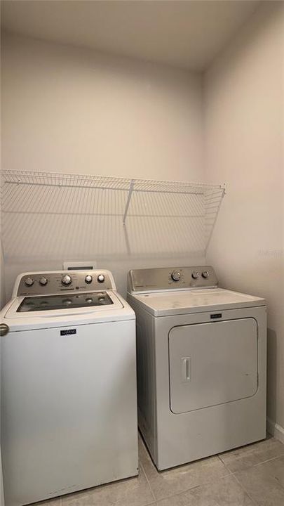 For Rent: $2,200 (4 beds, 2 baths, 2417 Square Feet)