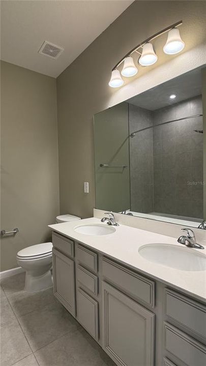 For Rent: $2,200 (4 beds, 2 baths, 2417 Square Feet)