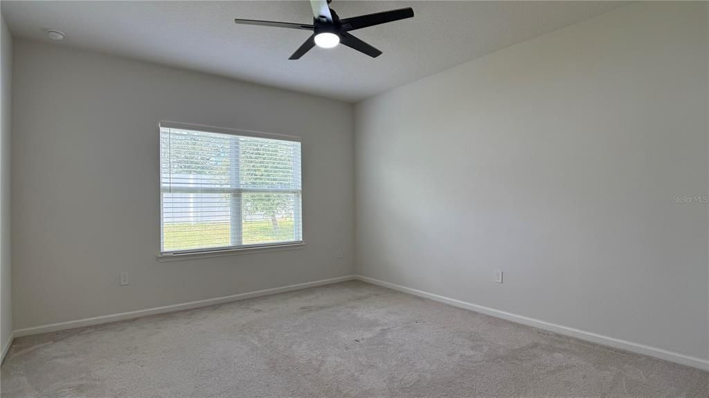 For Rent: $2,200 (4 beds, 2 baths, 2417 Square Feet)