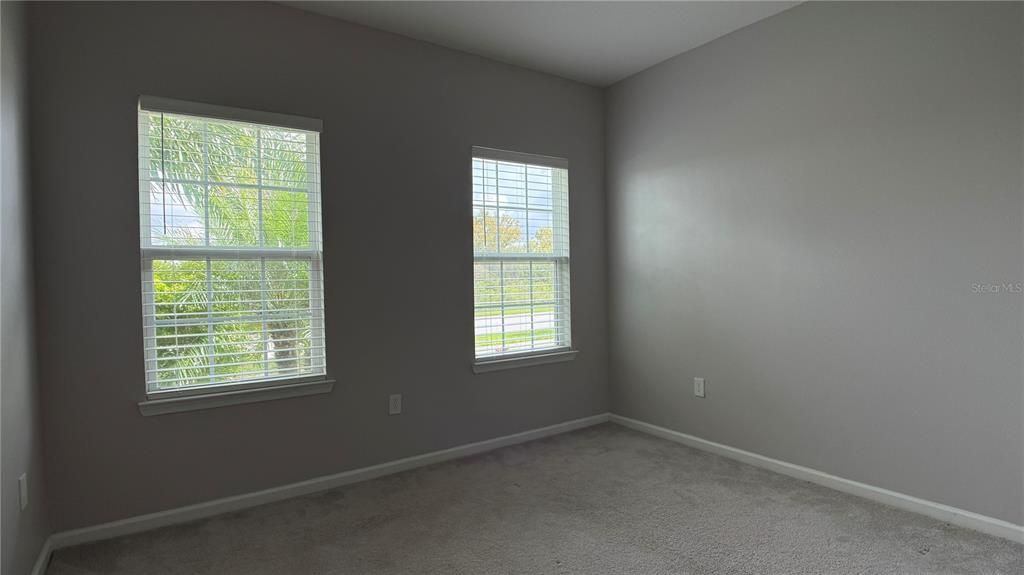 For Rent: $2,200 (4 beds, 2 baths, 2417 Square Feet)