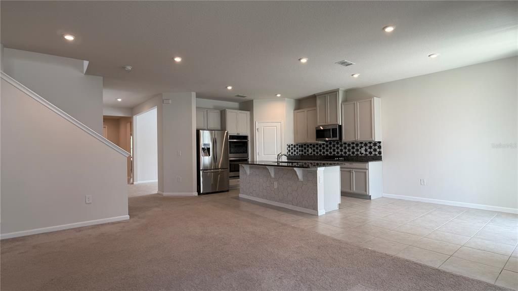 For Rent: $2,200 (4 beds, 2 baths, 2417 Square Feet)