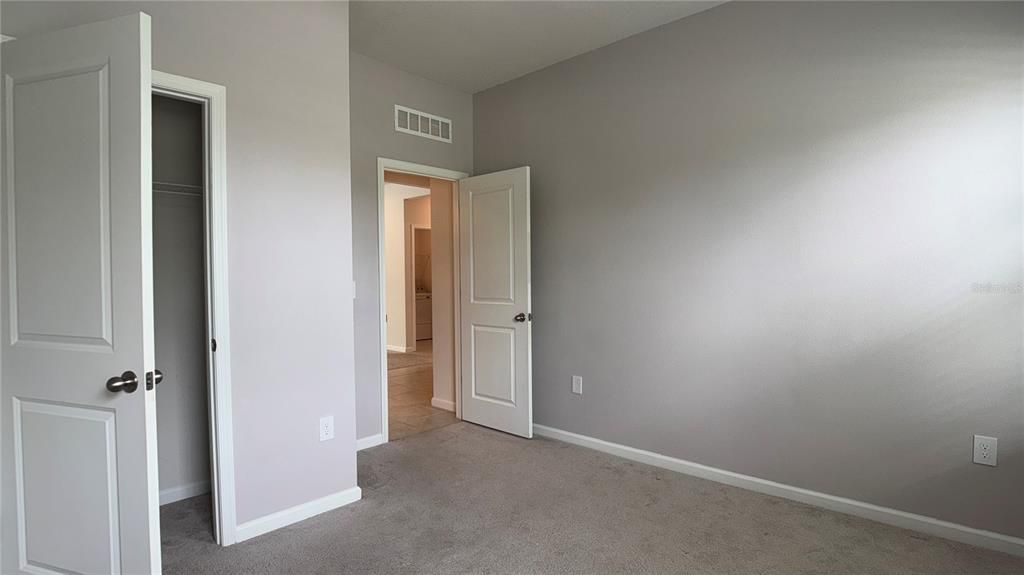 For Rent: $2,200 (4 beds, 2 baths, 2417 Square Feet)