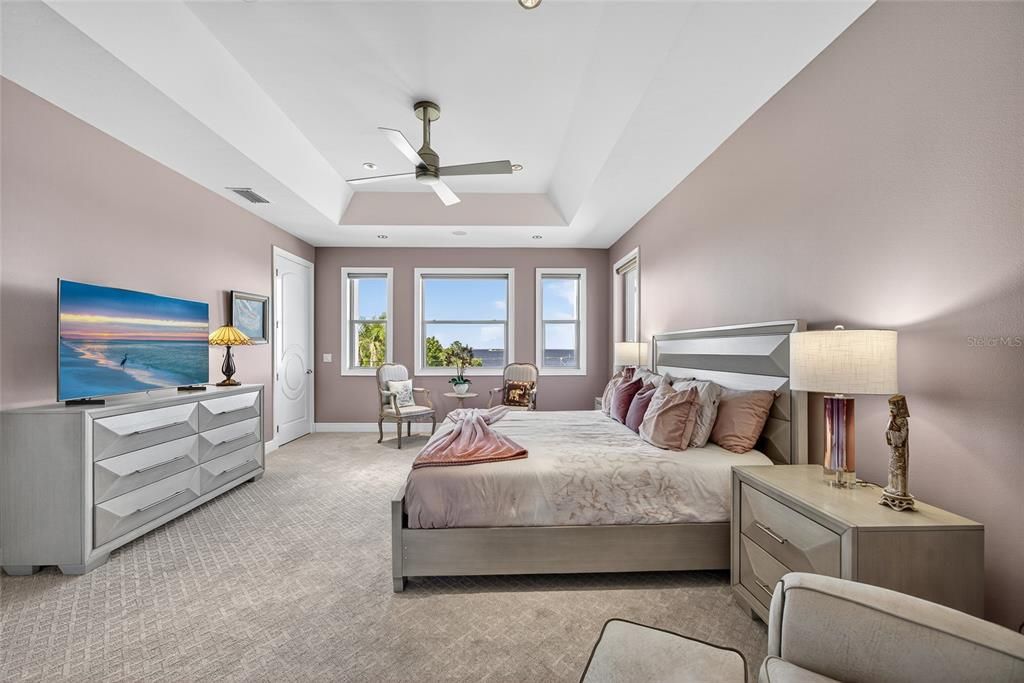 待售: $1,950,000 (4 贝兹, 3 浴室, 5305 平方英尺)