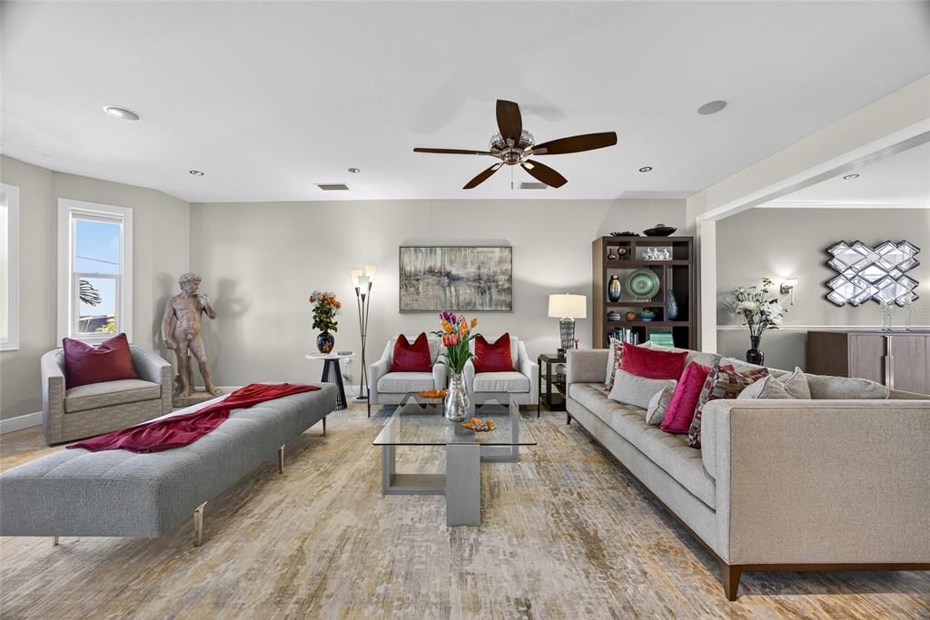 待售: $1,950,000 (4 贝兹, 3 浴室, 5305 平方英尺)