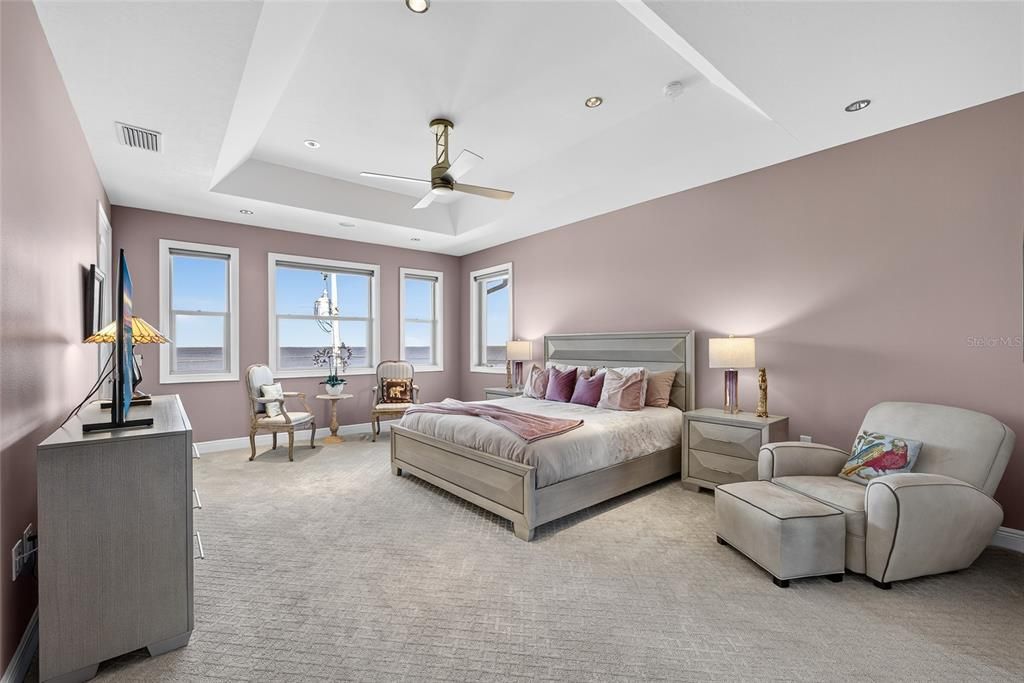 待售: $1,950,000 (4 贝兹, 3 浴室, 5305 平方英尺)