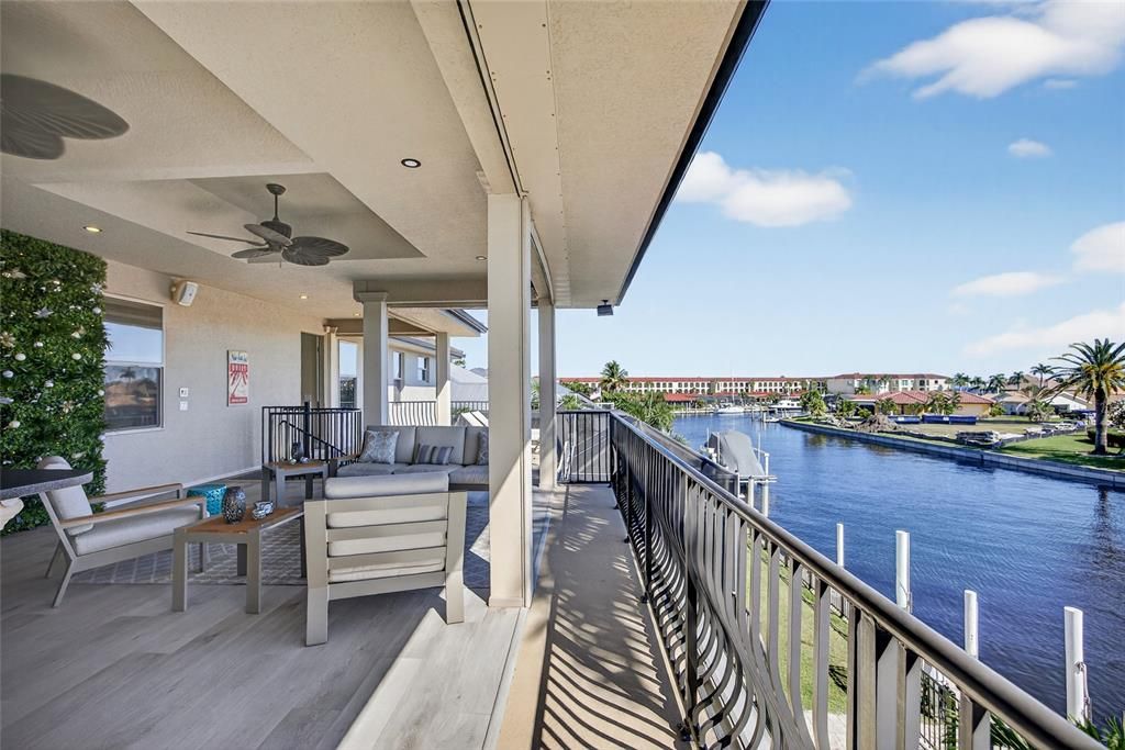 待售: $1,950,000 (4 贝兹, 3 浴室, 5305 平方英尺)