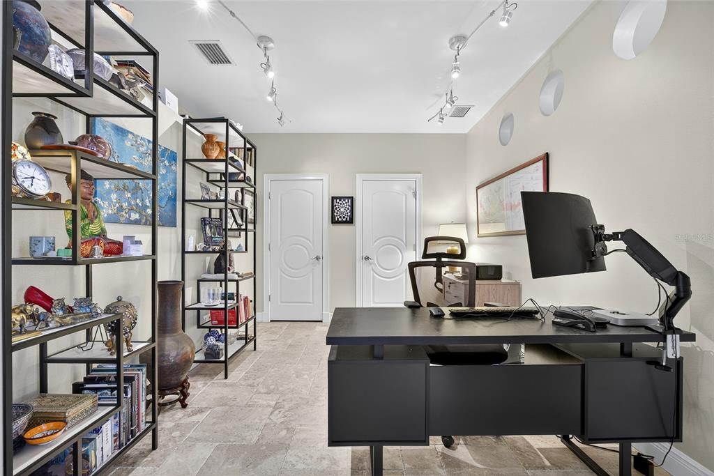 待售: $1,950,000 (4 贝兹, 3 浴室, 5305 平方英尺)