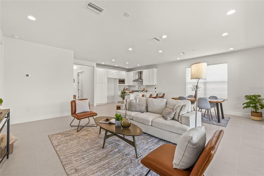 出租: $3,200 (3 贝兹, 3 浴室, 1954 平方英尺)