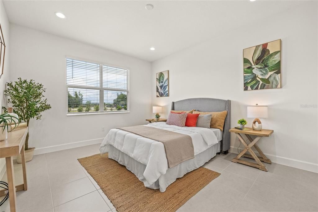 出租: $3,200 (3 贝兹, 3 浴室, 1954 平方英尺)