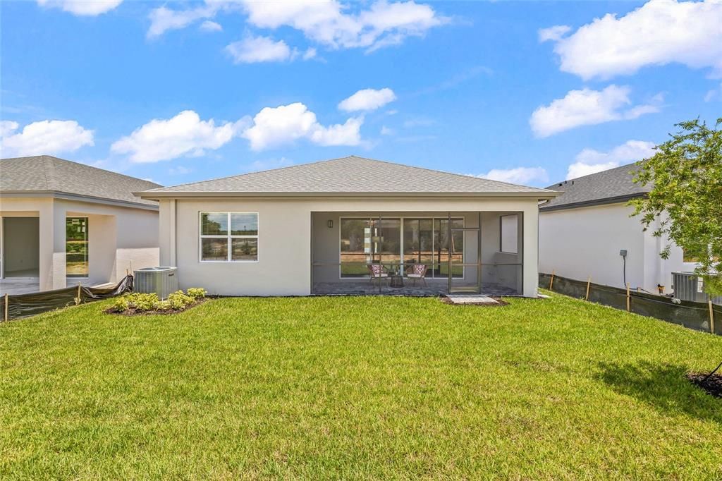 出租: $3,200 (3 贝兹, 3 浴室, 1954 平方英尺)