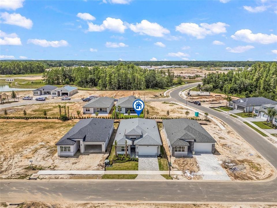 出租: $3,200 (3 贝兹, 3 浴室, 1954 平方英尺)