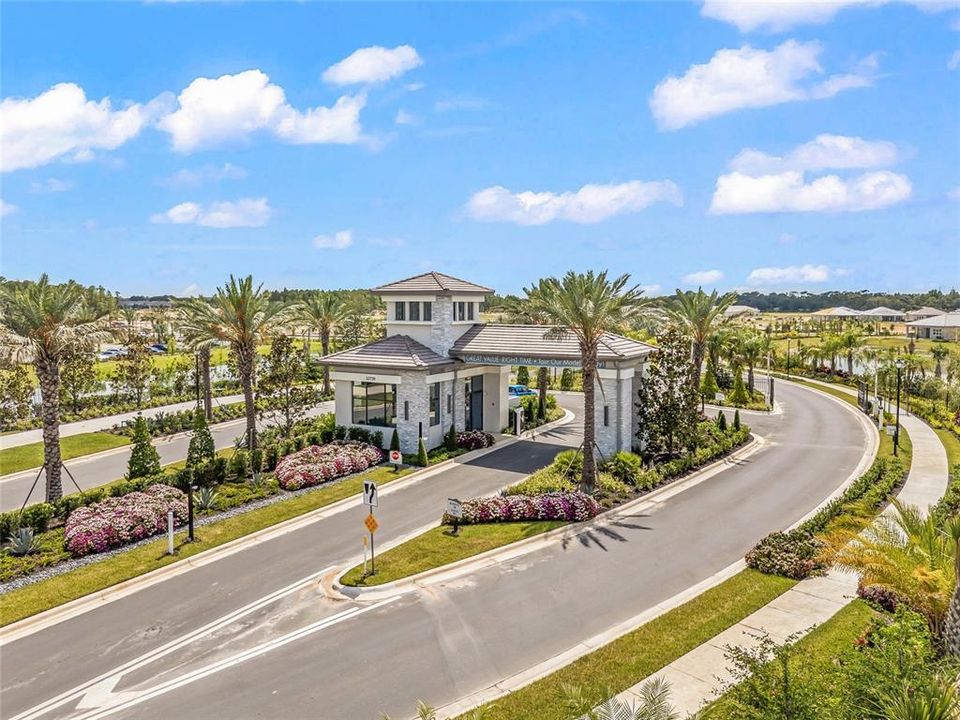 出租: $3,200 (3 贝兹, 3 浴室, 1954 平方英尺)