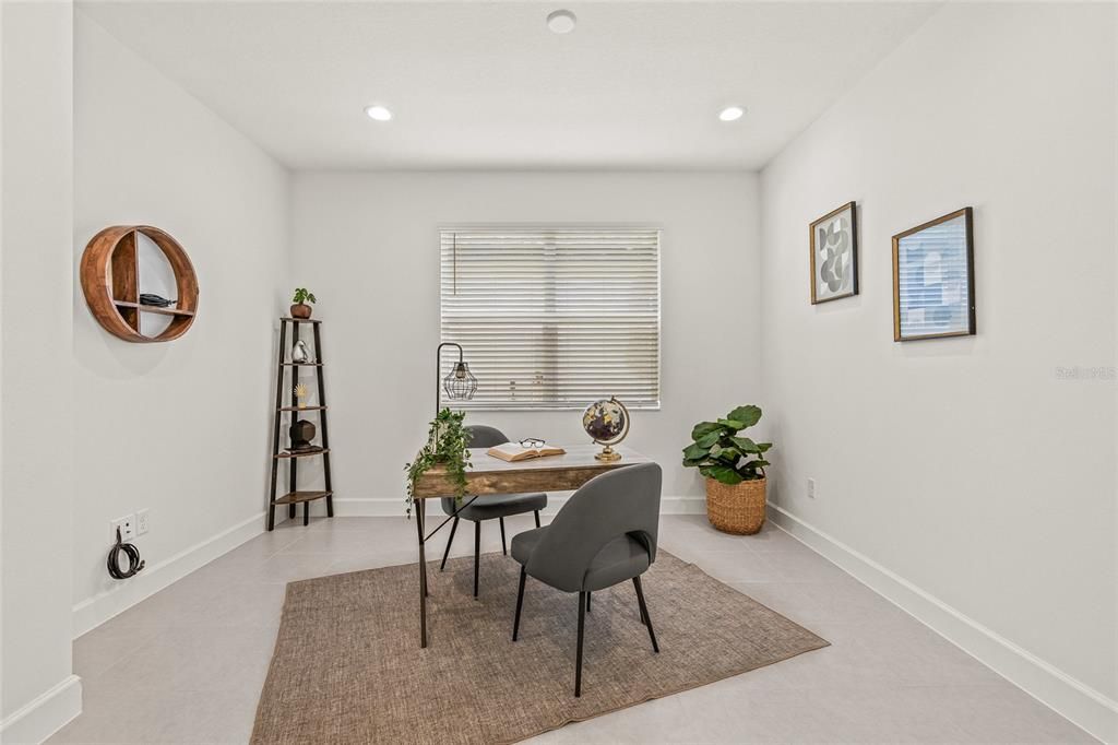 出租: $3,200 (3 贝兹, 3 浴室, 1954 平方英尺)