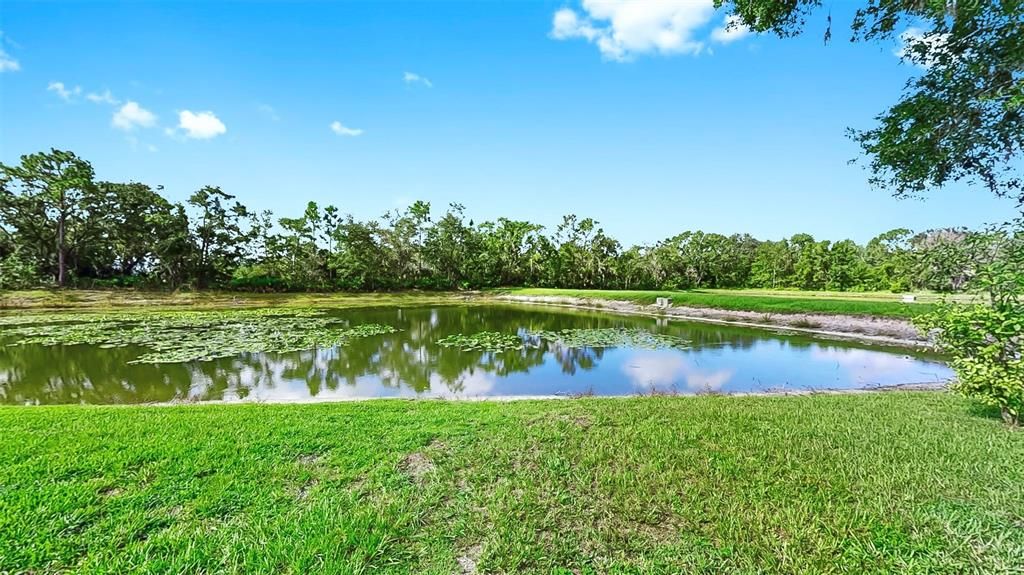 Activo con contrato: $375,000 (3 camas, 2 baños, 1401 Pies cuadrados)