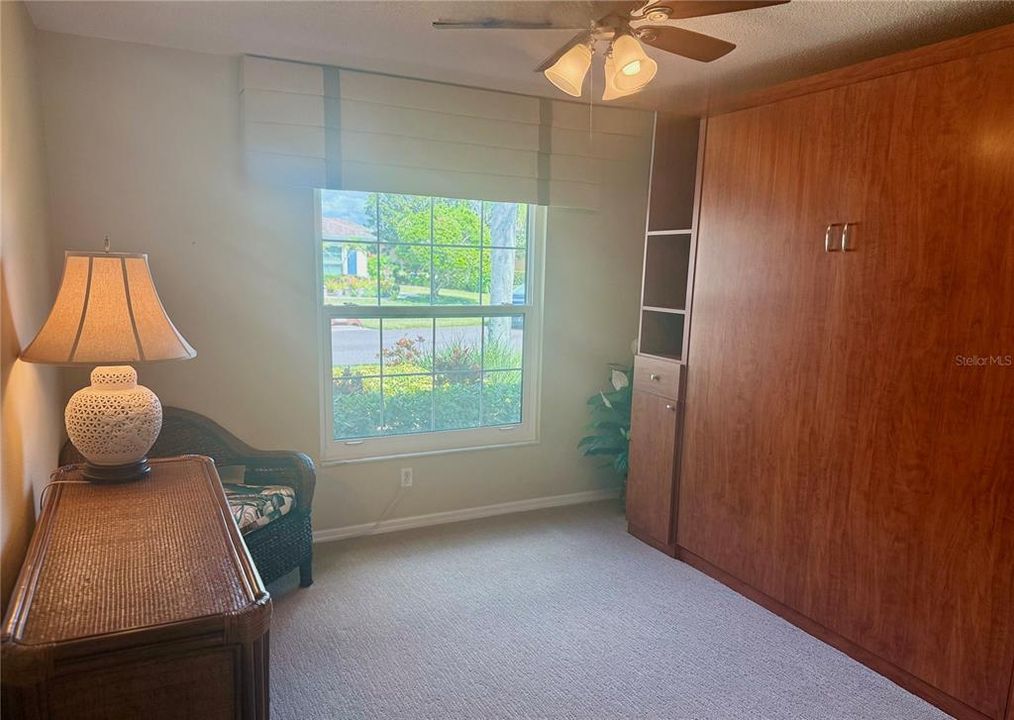 合同活跃: $2,450 (2 贝兹, 2 浴室, 1700 平方英尺)