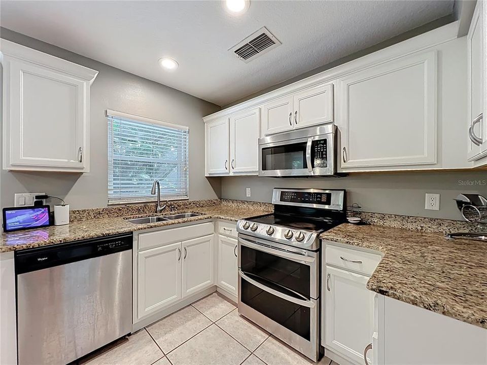 На продажу: $579,900 (4 спален, 2 ванн, 2178 Квадратных фут)